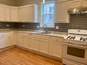 5132 S Wolcott Ave, Unit 1 in Chicago, IL - Building Photo - Building Photo