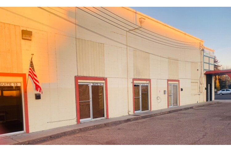 1300 Kimberly Rd in Twin Falls, ID - Building Photo