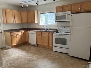 384 Saint Paul St, Unit 1 in Burlington, VT - Building Photo - Building Photo
