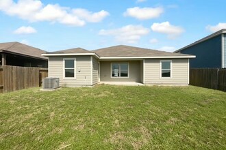 400 Lynn St in Richardson, TX - Building Photo - Building Photo