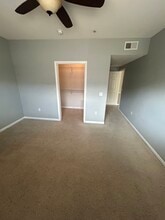 7647 Mission Gorge Rd, Unit Rancho Mission Trails in San Diego, CA - Foto de edificio - Building Photo