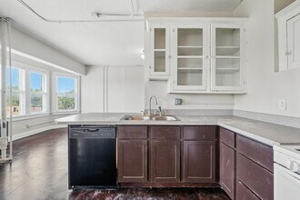 111 E 16th St in Indianapolis, IN - Building Photo - Building Photo