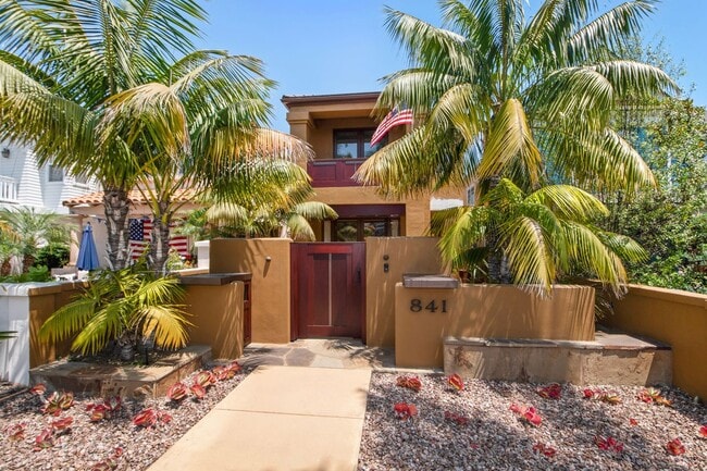 841 B Ave in Coronado, CA - Building Photo - Building Photo