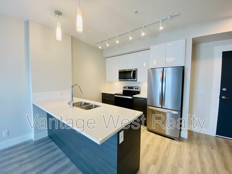 191 Hollywood Rd S in Kelowna, BC - Building Photo