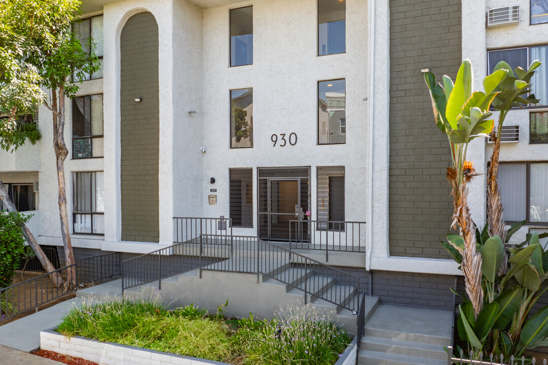 Bonnie Brae Apartments in Los Angeles, CA - Building Photo