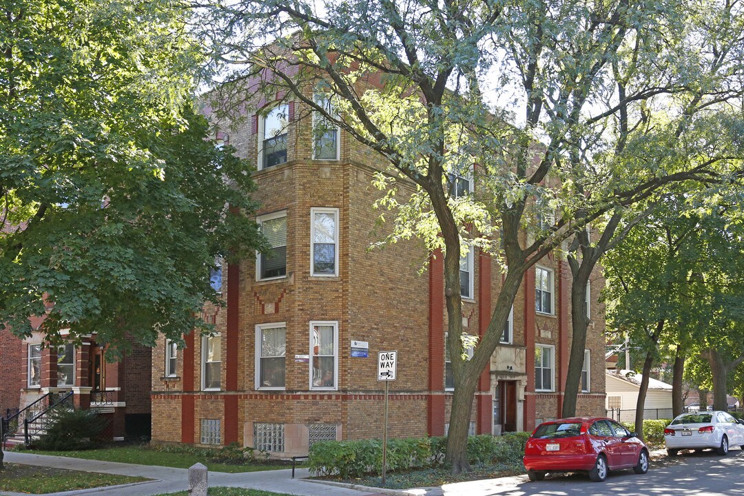 1021 N Leavitt St in Chicago, IL - Building Photo