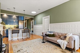 377 Commonwealth Ave in Boston, MA - Building Photo - Building Photo