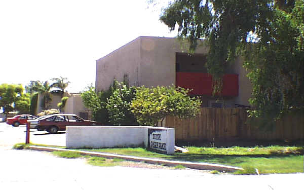 Tempe Park Place in Tempe, AZ - Building Photo