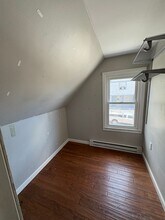 31 Grand St in New London, CT - Foto de edificio - Building Photo