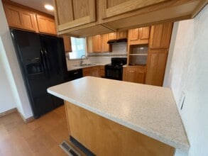 4715 La Cresta Dr in Colorado Springs, CO - Building Photo - Building Photo