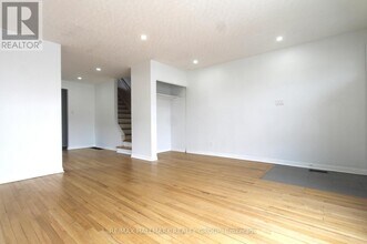 1427 Bellamy St in Ottawa, ON - Building Photo - Building Photo