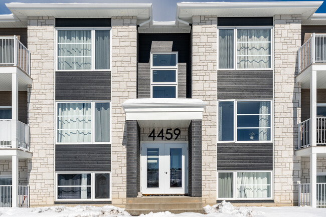 4401 Rina-Lasnier St in Lévis, QC - Building Photo - Building Photo