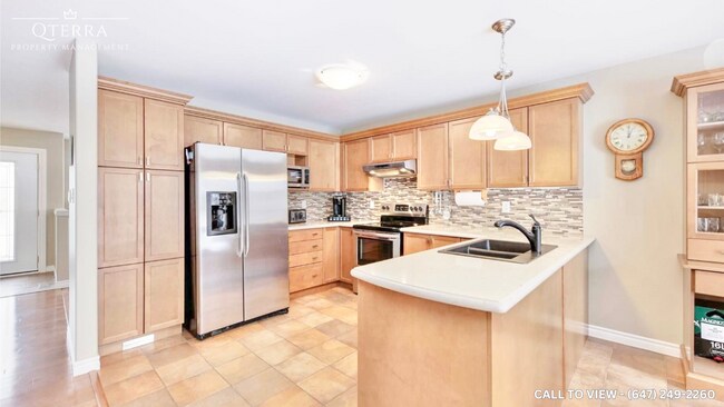 104 Seline Cres in Barrie, ON - Building Photo - Building Photo