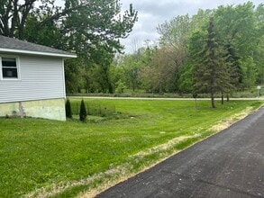 1565 Spaulding Ave SE in Grand Rapids, MI - Building Photo - Building Photo