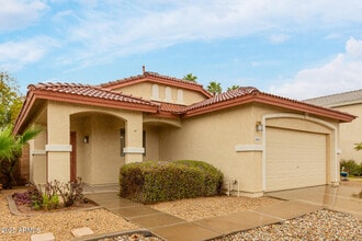 16800 W Southampton Rd in Surprise, AZ - Building Photo - Building Photo