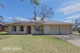 9702 Hillis St in Houston, TX - Building Photo