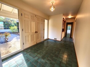 98 Mesa Ct in Atherton, CA - Building Photo - Building Photo