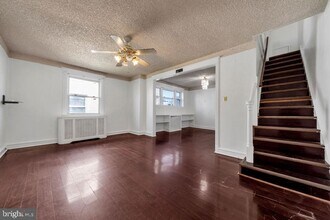 177 Wellington Rd in Upper Darby Township, PA - Building Photo - Building Photo