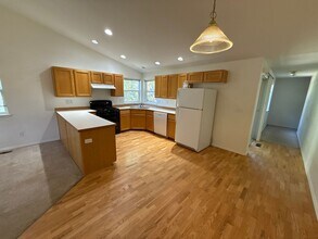 20053 Rock Bluff Cir in Bend, OR - Foto de edificio - Building Photo