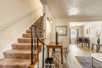 51 King Ave in Columbus, OH - Foto de edificio - Building Photo