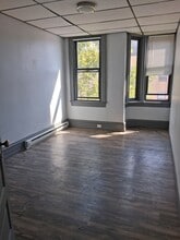 305 Penn St, Unit 4 in Reading, PA - Foto de edificio - Building Photo