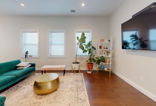 119 Barnes Ave, Unit 3 in Boston, MA - Building Photo - Building Photo