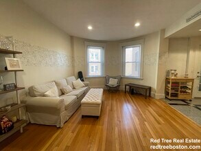 69 Babcock St, Unit 6 in Brookline, MA - Building Photo - Building Photo