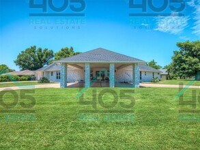 3301 Bella Vista Dr in Midwest City, OK - Building Photo - Building Photo