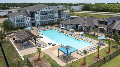 Brazos Crossing in Richwood, TX - Building Photo - Building Photo