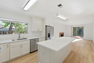 1835 Arkell Rd in Walnut Creek, CA - Building Photo