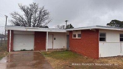 2418 47th St in Lubbock, TX - Building Photo - Building Photo