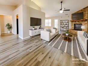 3524 Sweetleaf Ct in Indianapolis, IN - Foto de edificio - Building Photo