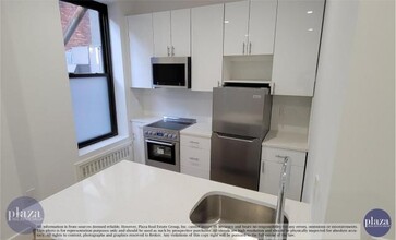 882 Lexington Ave in New York, NY - Building Photo - Building Photo