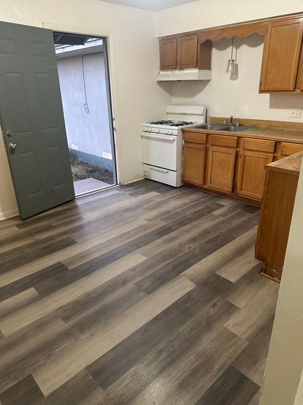 1700 Pontiac Dr in Roswell, NM - Building Photo - Building Photo