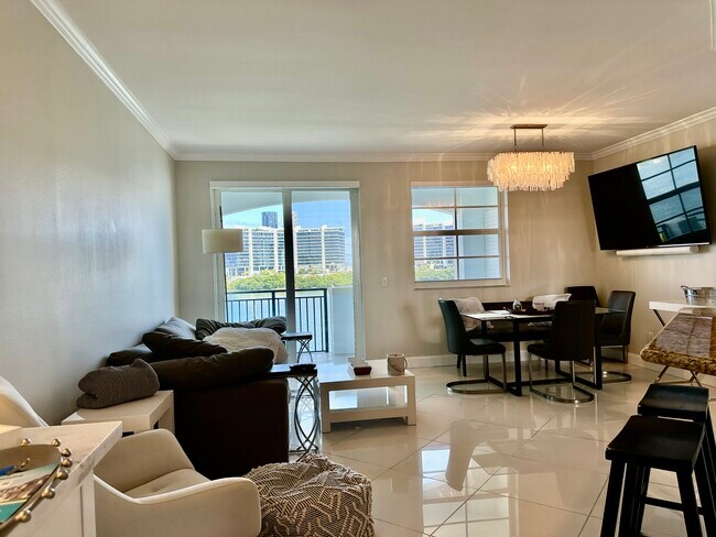 3255 NE 184th St, Unit 12507 in Aventura, FL - Foto de edificio - Building Photo