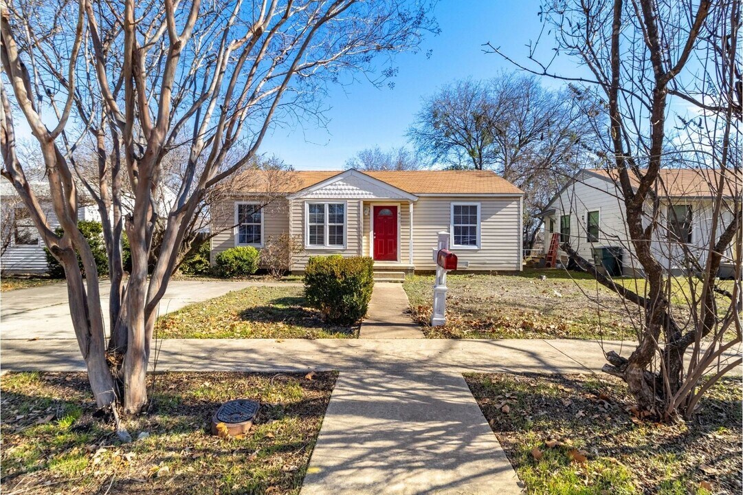 402 Washington St in Killeen, TX - Building Photo