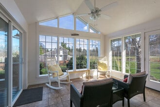 1381 Sunset Rd in Hood River, OR - Building Photo - Building Photo