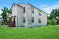 2423 Lucas St photo'