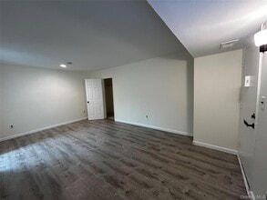 37 El Camino Ct in Coram, NY - Building Photo - Building Photo