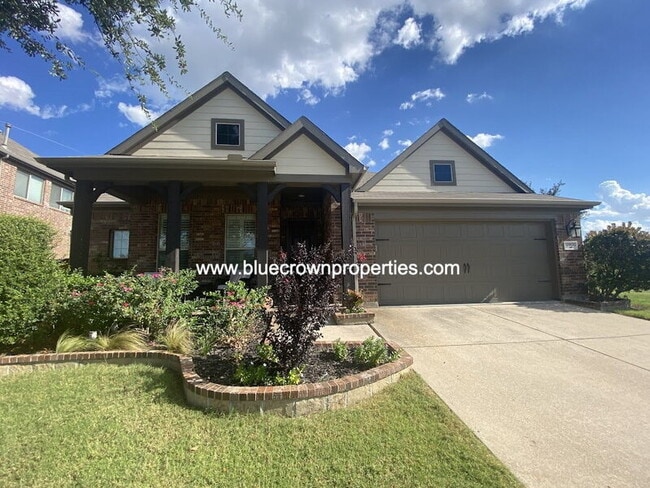 property at 12600 Saratoga Springs Cir