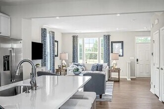 66 American Wy in Cliffwood, NJ - Building Photo - Building Photo