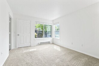 Jackson School Village in Hillsboro, OR - Building Photo - Building Photo