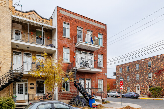 3679 Ethel Rue in Verdun, QC - Building Photo - Building Photo