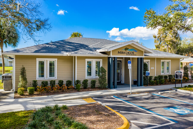 Mira Lagos in Bradenton, FL - Building Photo - Building Photo