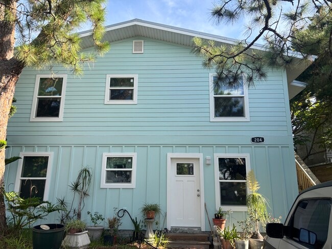 property at 204 9th St