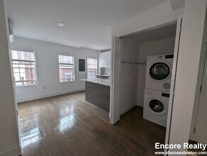 61 Joy St in Boston, MA - Foto de edificio - Building Photo