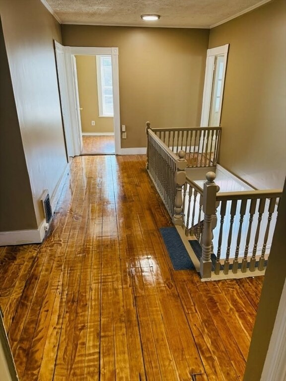 10 Kenwood Terrace in Lynn, MA - Building Photo - Building Photo