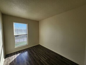 210 W Montgomery St in Brazil, IN - Building Photo - Building Photo