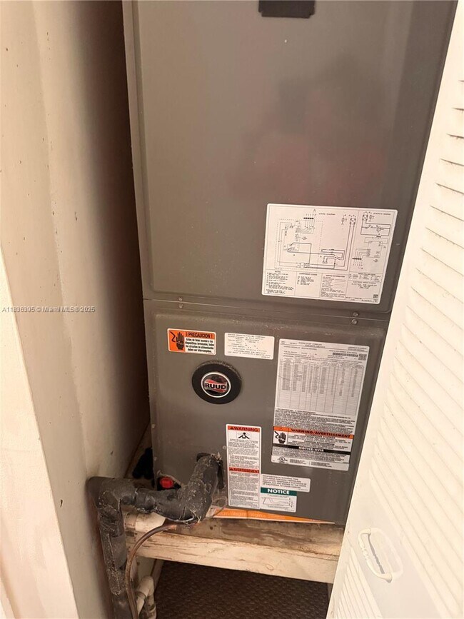 12737 SW 62nd Terrace in Miami, FL - Building Photo - Building Photo