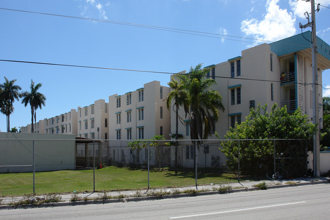 River Landing Apartments in Miami, FL - Foto de edificio - Building Photo